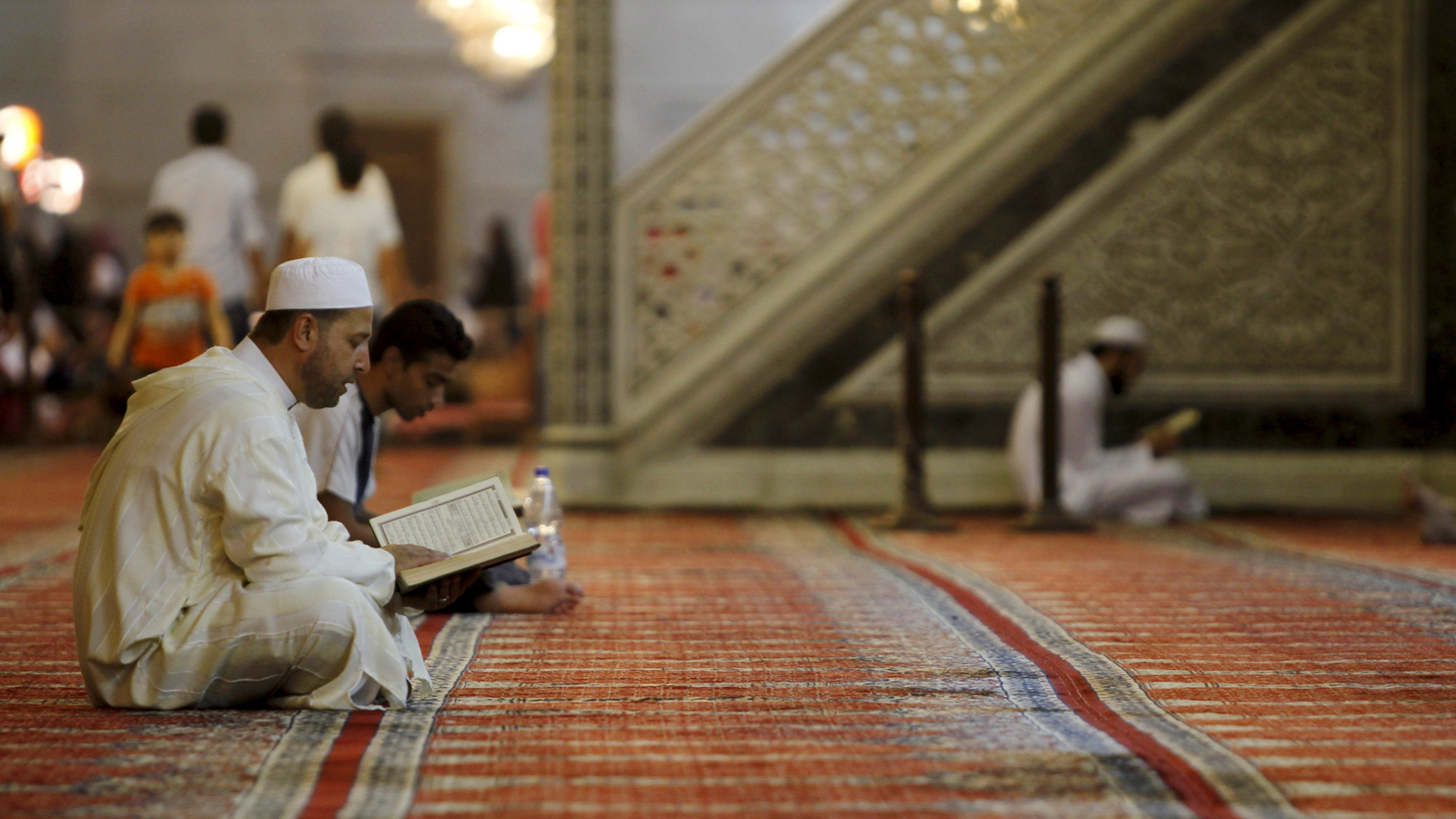 مع أن عددا من الفقهاء قد تنبهوا إلى وجود مقامات نبوية مختلفة لكنهم لم يصلوا بها إلى مستوى النظرية العامة، ولم يوظفوها بفعالية في مجال تأويل القرآن الكريم وتفسيره