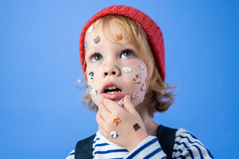 كل الأطفال فلاسفة يتساءلون.. الطريق إلى الفضائل عبر بناء التفكير النقدي