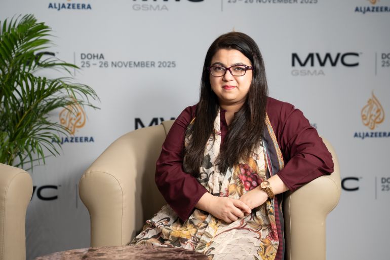 صور لوزيرة تكنولوجيا المعلومات الباكستانية المصدر الجزيرة